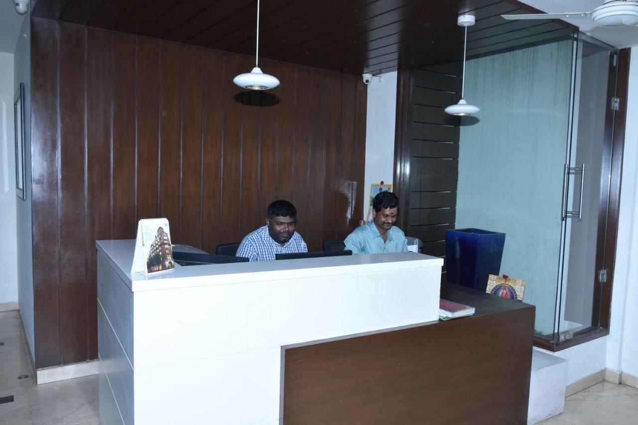 Raj Residency Near Us Consulate 3*
